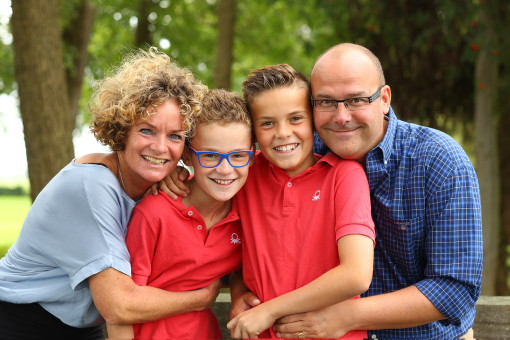 Spontaan-gezinsfotografie-op-locatie-Paula-Bouman-Woerden-