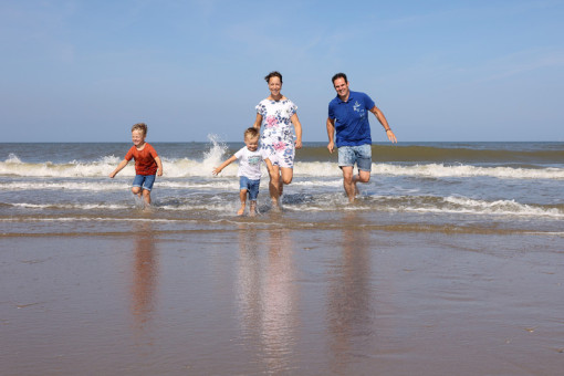 familiefotografie-strandfotografie-goldenhour-fotograaf-woerden