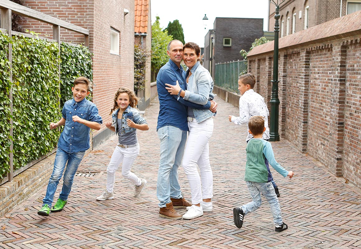 Familiefotografie op locatie oudewater Paula Bouman fotografie Woerden
