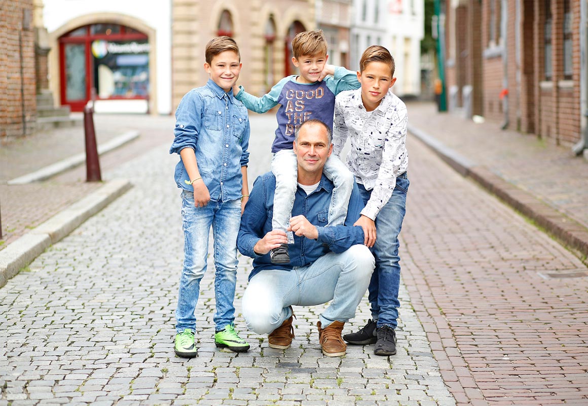 Familiefotografie op locatie oudewater Paula Bouman fotografie Woerden